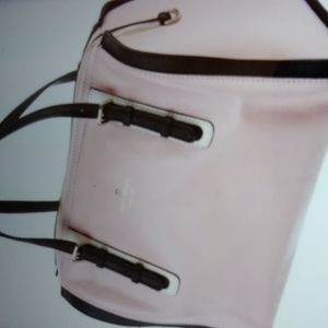 VGUC. Kate Spade New York Bedford square kinslow satchel / crossbody bag.